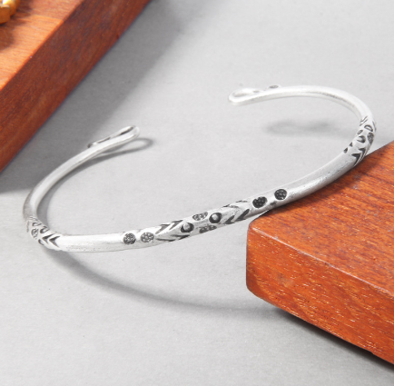 Handmade Silver Bracelet in Retro Ethnic Style